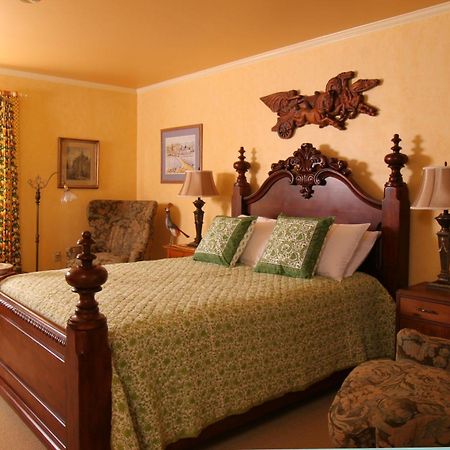 L'Auberge Provencale Inn & Restaurant Boyce Екстериор снимка
