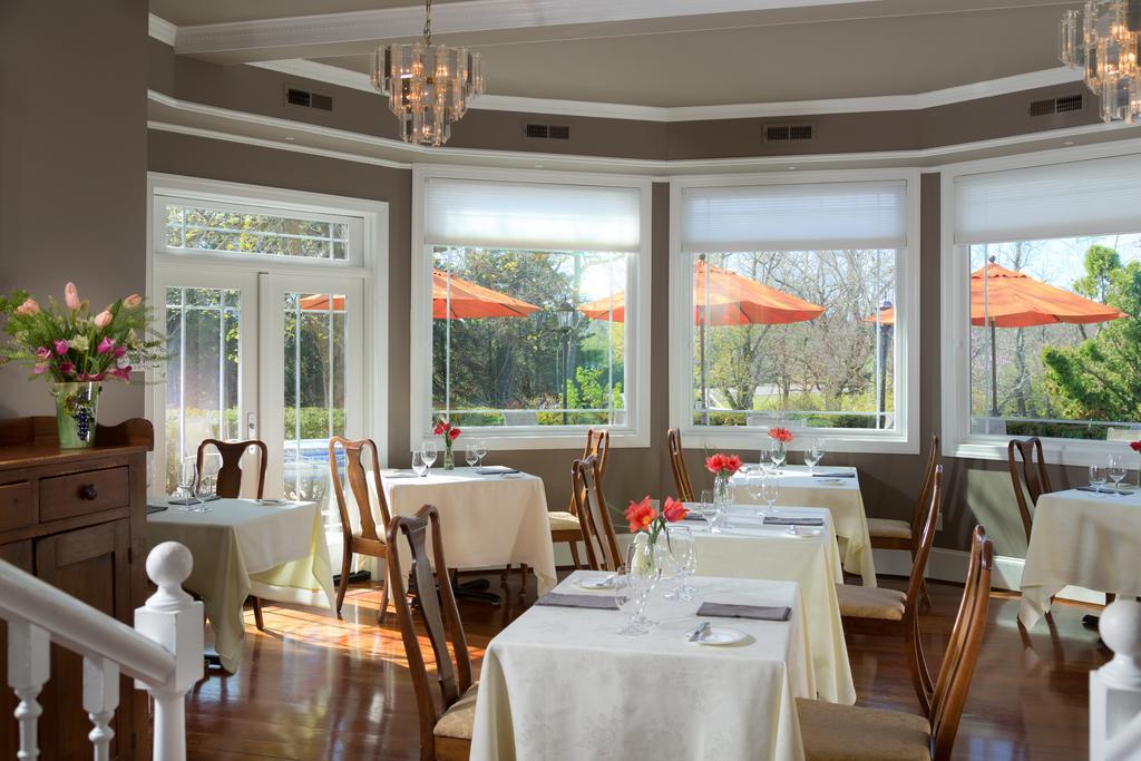 L'Auberge Provencale Inn & Restaurant Boyce Екстериор снимка